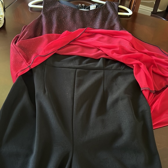 Venus Women’s Sheer overlay Jumpsuit red sparkly and black NEW size Large - Picture 17 of 17